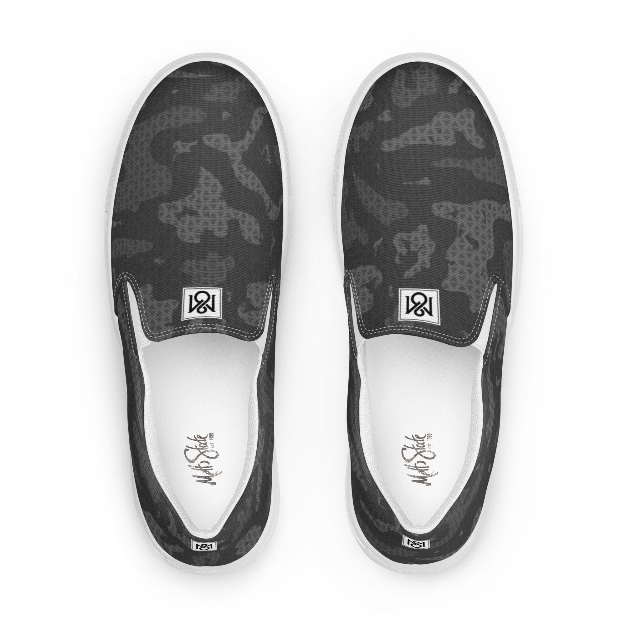 Men’s slip-on canvas shoes